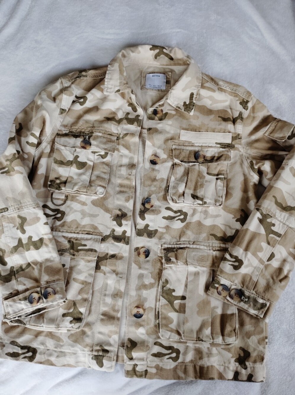 Bershka Oversize Camouflage Jean Jacket 100% Cotton Cream Green Womens Size S